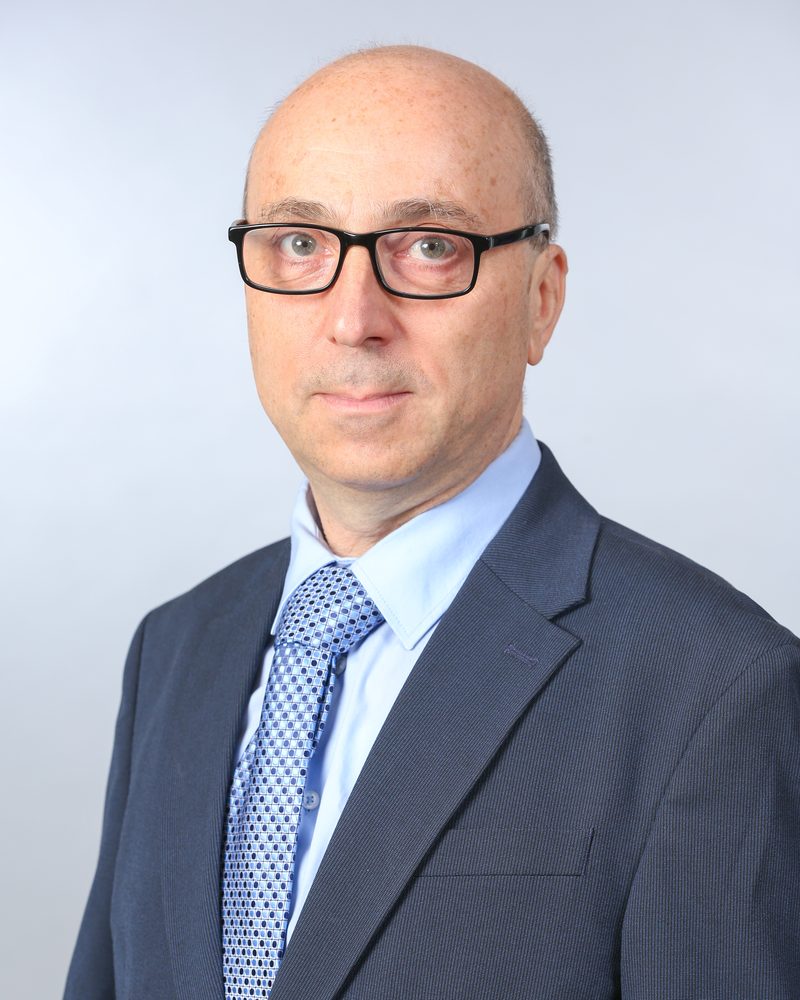Portrait of Ivan Maradzhiyski, Managing Director of Innomatica GmbH